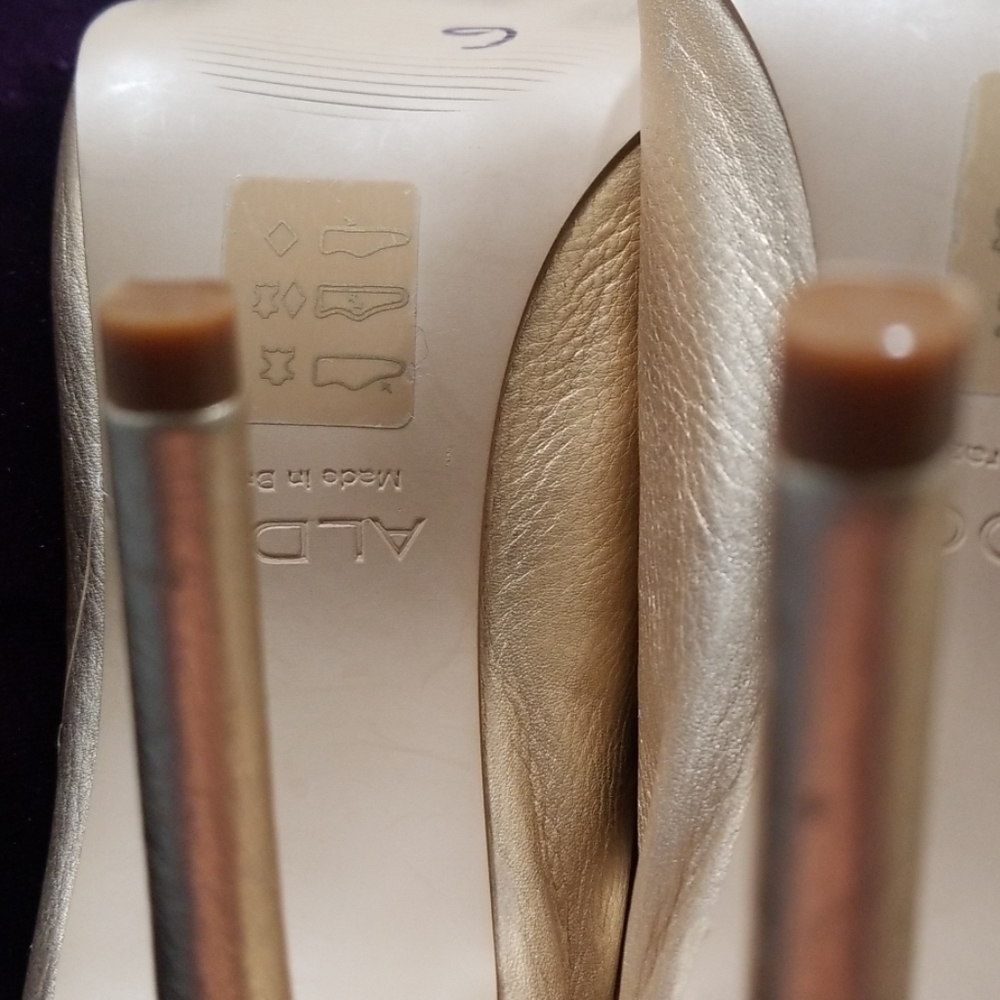 Shoes - Picture 3 of 5
